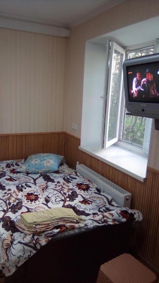 1-Я Слободская, 17А, Угол Проспекта Центрального, 3 Дивана, Wi-Fi, Отдельный Вход. Nikolayev Ngoại thất bức ảnh